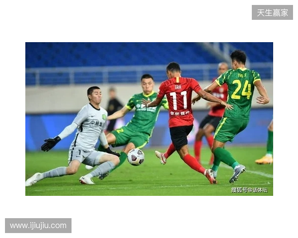 半场-国安0-0蓉城 王子铭包抄踢空失空门 韦世豪报复性铲球染黄 半场-国安0-0蓉城 王子铭包抄踢空失空门 韦世豪报复性铲球染黄